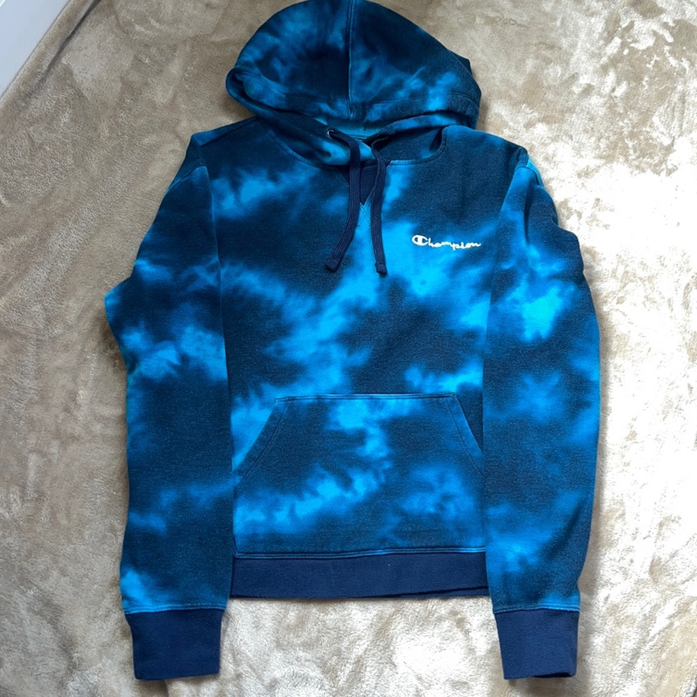 Champion women’s tie dye blue hoodie size S